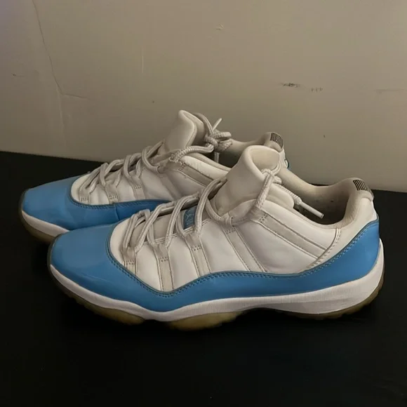 UNC Jordan 11 - Picture 4 of 4